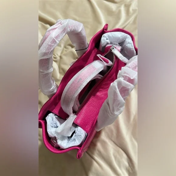 Marc Jacobs Tote Bag - Picture 6 of 8